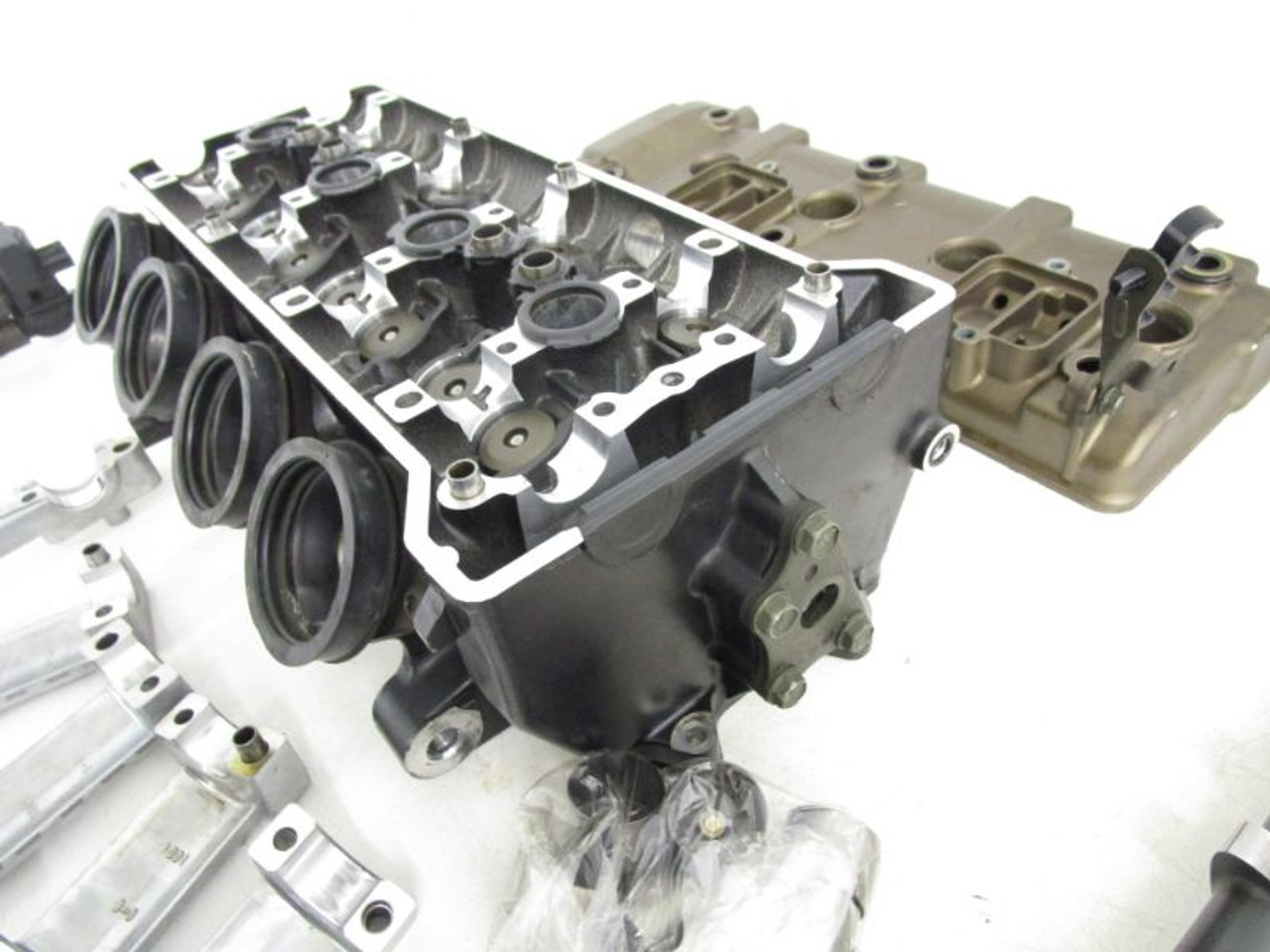 04 Kawasaki Ninja ZX10R Cylinder Head 11008-0041 2004-2005